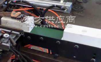 新型接线盒自动冲孔机 液压冲孔机注塑机图片